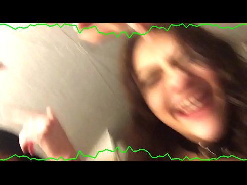 ❤️ Du pantikên hestyarî yên brunette yên seksî, keçikek quirky bastûr dimînin ❤️ Vîdyoyê qijkî li me ❌️❤